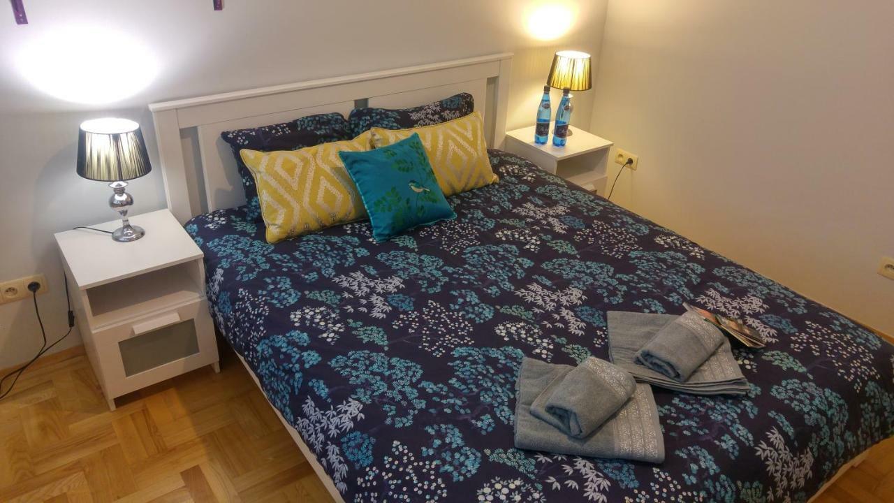 Rent0Nline Hoza Apartment Center Metro Варшава Екстер'єр фото