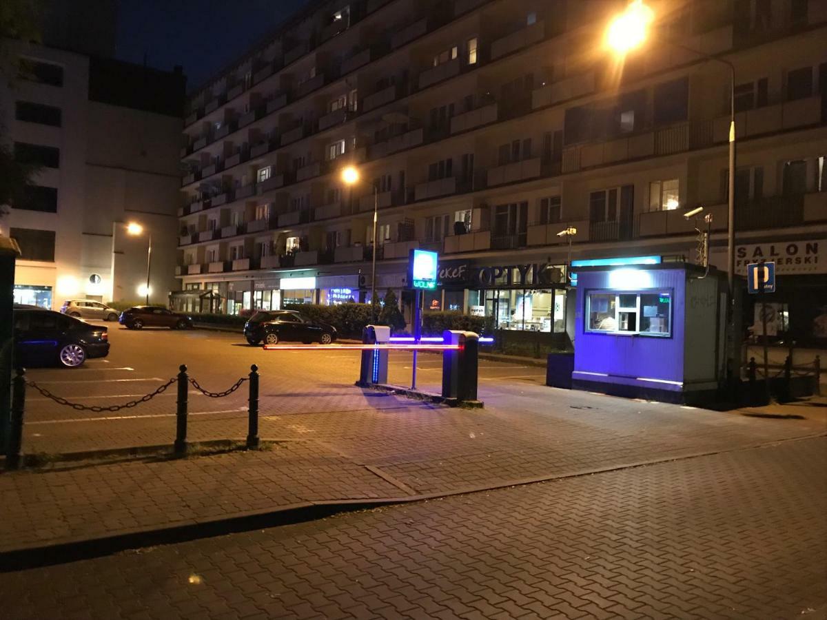 Rent0Nline Hoza Apartment Center Metro Варшава Екстер'єр фото